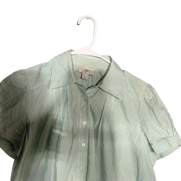 Ann Taylor Loft Every Day 3/4 Button Down Size 8 - Picture 3 of 4